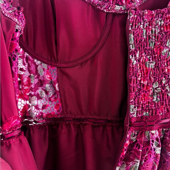 NWT Altar'd State Liora Floral Lace Maxi Dress with Spaghetti Straps Sz L - Picture 8 of 9